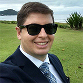 Celebrante Carlos Eduardo Souza